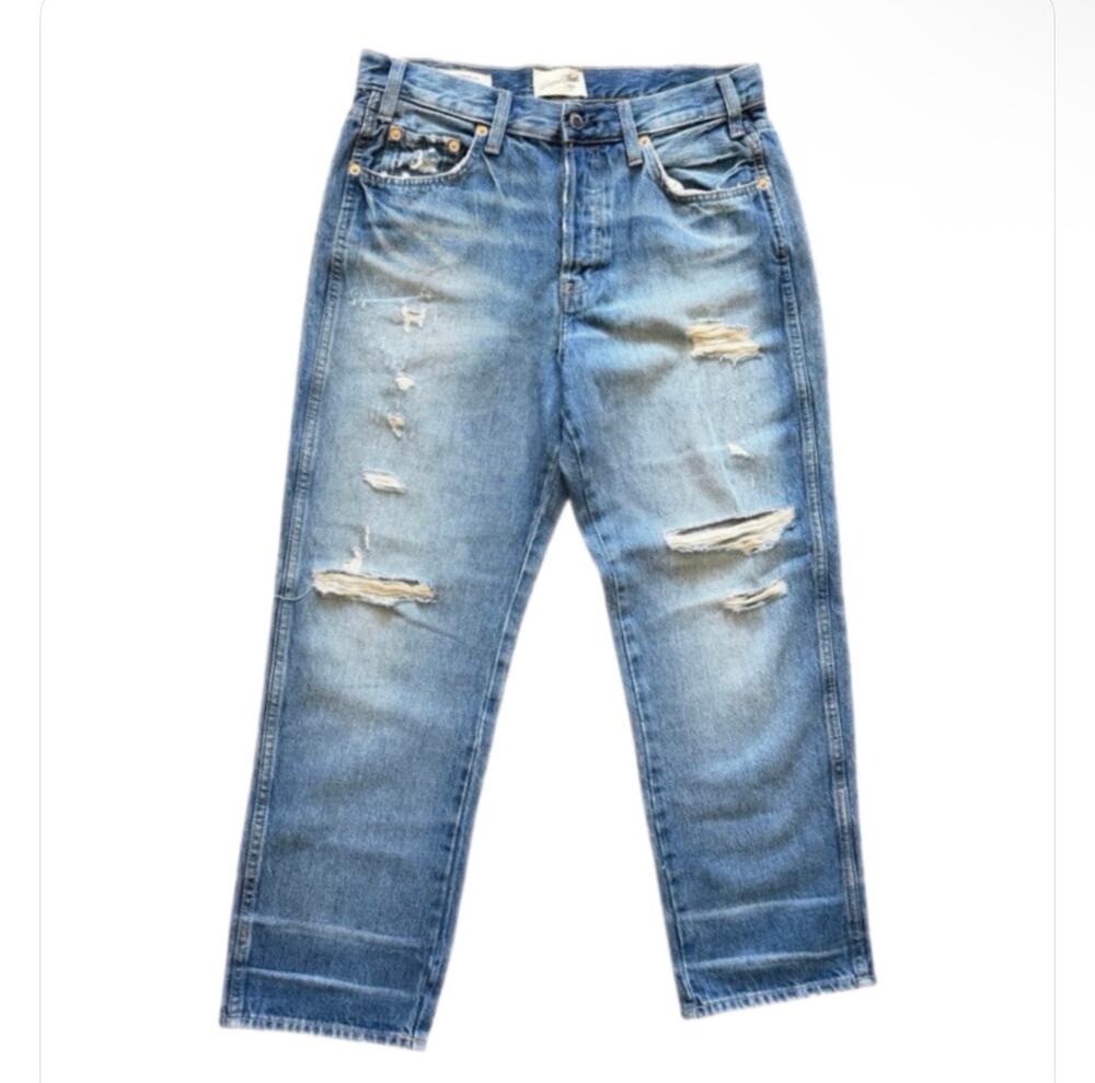 Universal Thread 90s Vintage Straight Distressed Jeans Blue Size 6